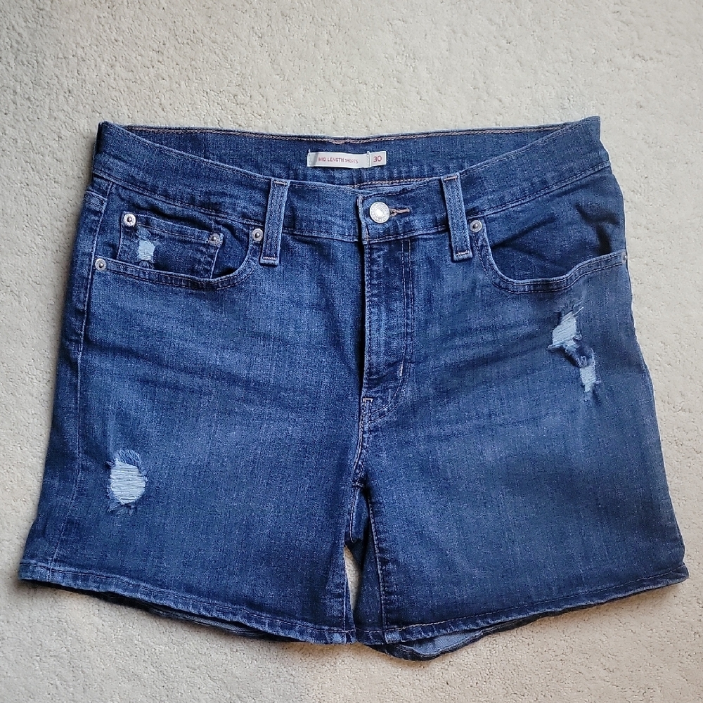 💗 LEVI STRAUSS & CO Distressed Mid-Length Denim Jean Shorts 30
